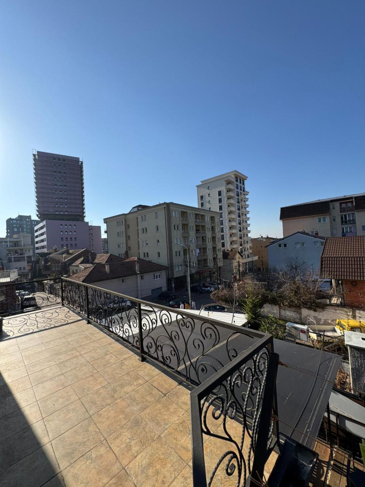 Green Apartments Prishtina Pristina Exterior photo
